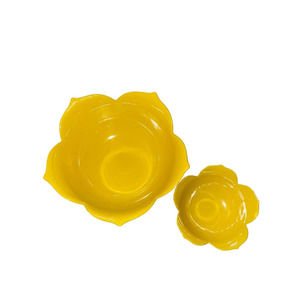 2 VTG 1960s KNK JAPAN LOTUS FLOWER YELLOW PLASTIC 1 LARGE AND 1 SMALL